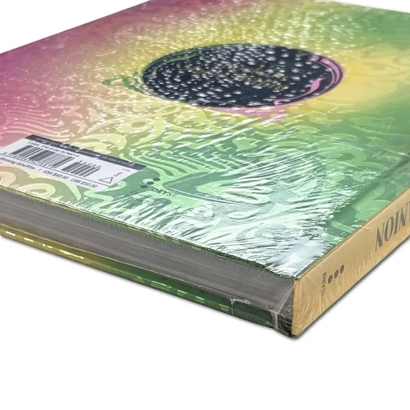 Book WICKED: The Official Visual Companion (Hardcover) NEW - Picture 9 of 9